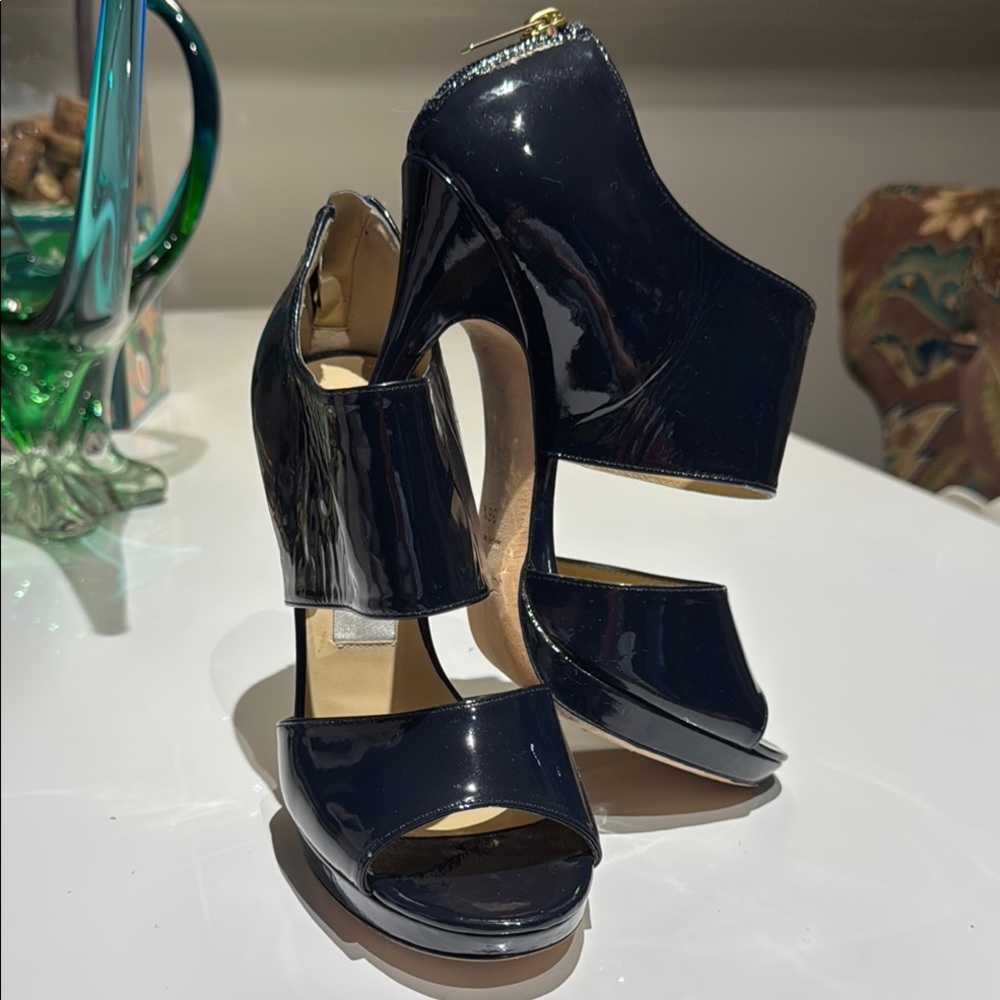 Jimmy Choo open toe, stilettos EUC Elegant MIDNIGHT Patent Leather Size 36.5